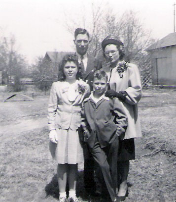 <O. A., LaNell, Patsy and Joe (in the late 40's)>