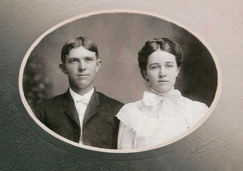 <Bruce & Mary Downer Wedding Photograph 1906>
